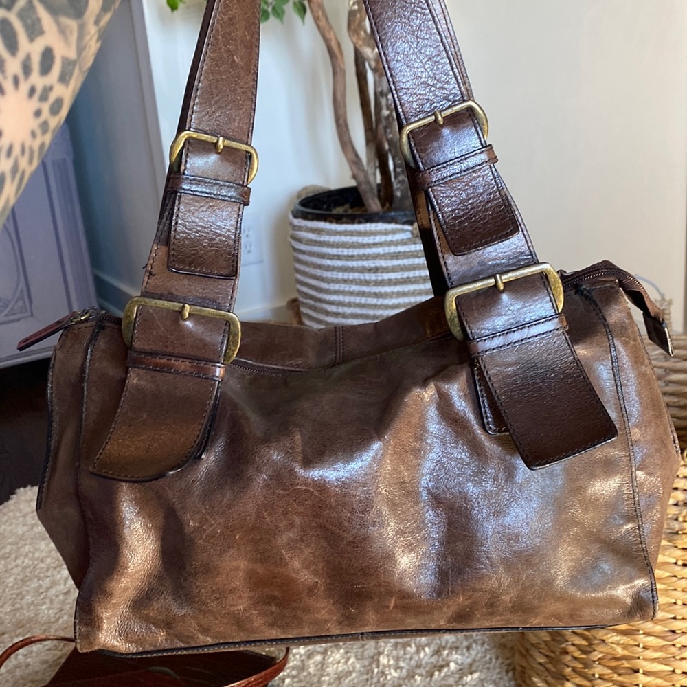 Perlina Leather Tote - Picture 6 of 16